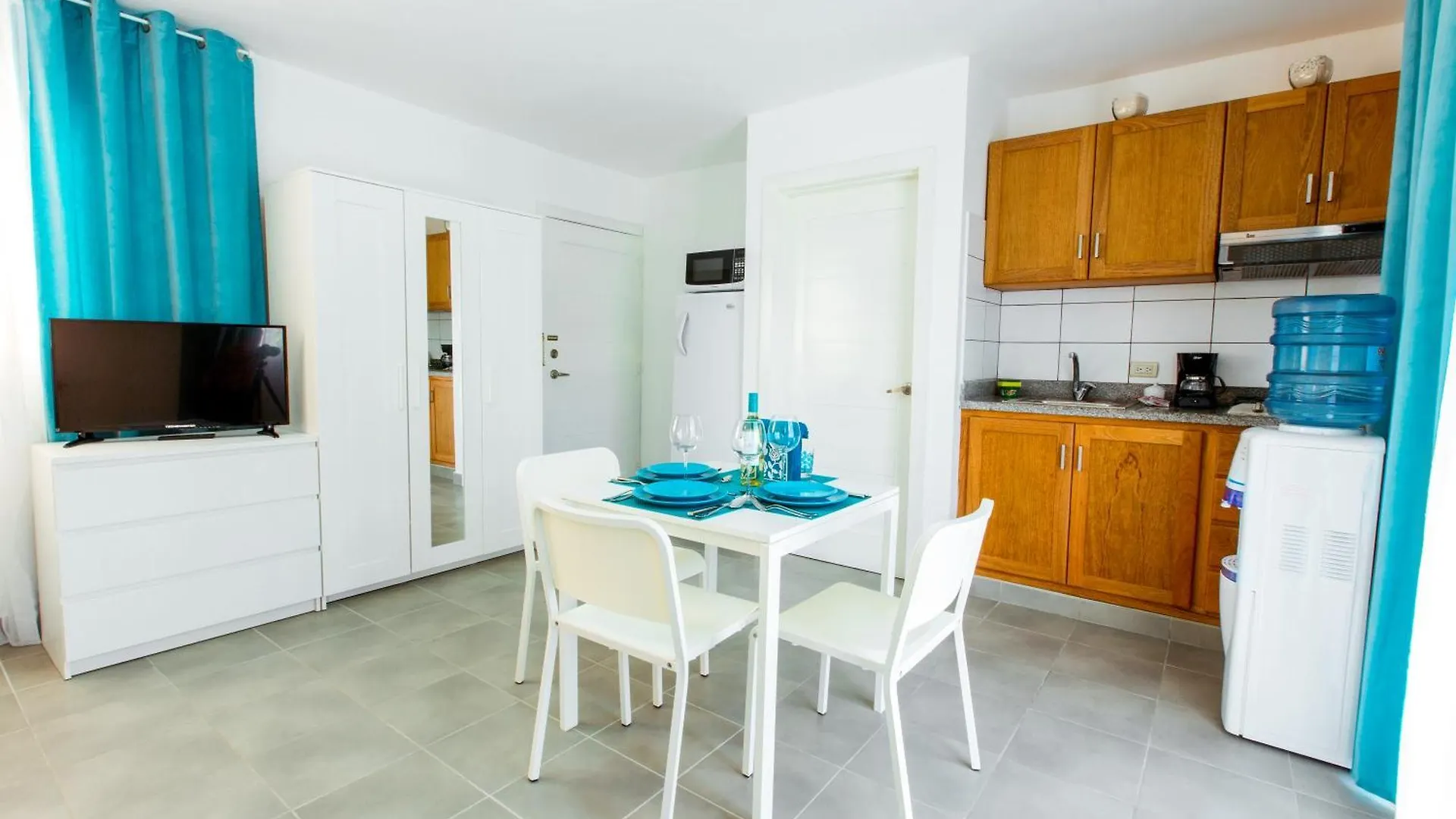 ***** Szálloda Tropical Studios Deluxe Punta Cana Dominikai Köztársaság