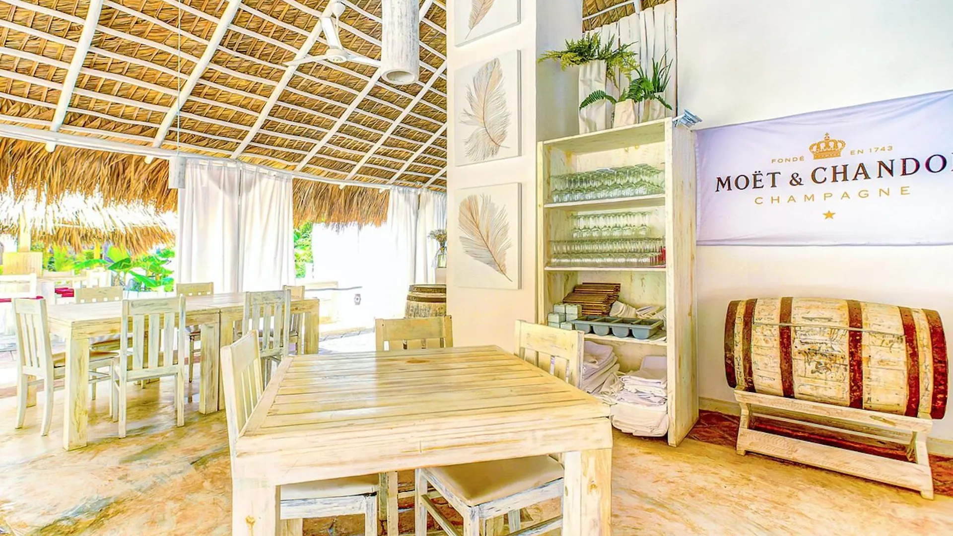 Tropical Studios Deluxe Punta Cana 5*,  Dominikai Köztársaság