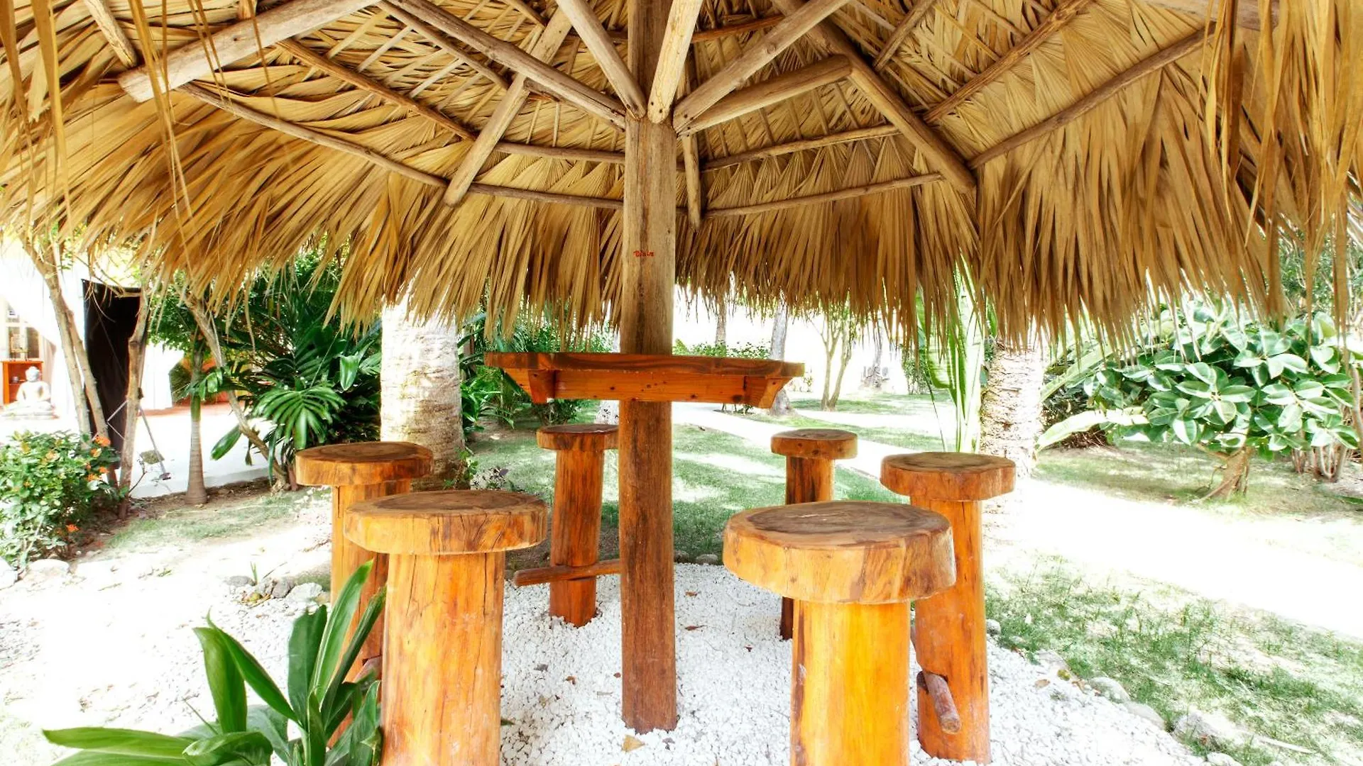 Tropical Studios Deluxe Punta Cana 5*,