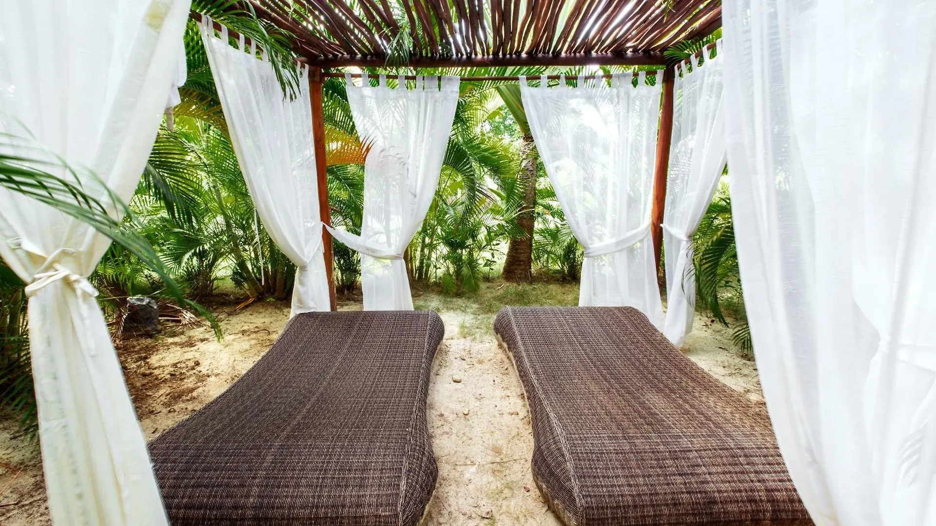 Szálloda Tropical Studios Deluxe Punta Cana